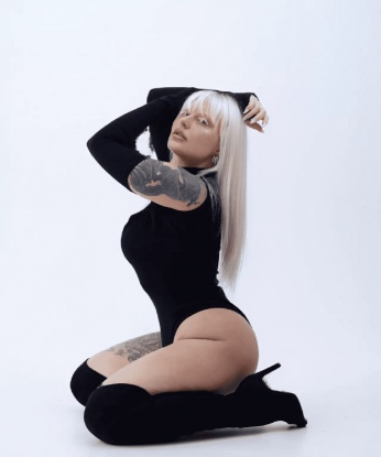 Катенька, 25